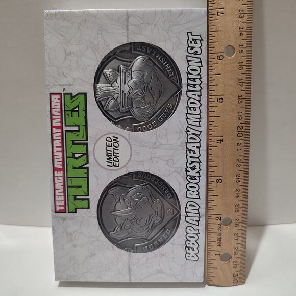 Teenage Mutant Ninja Turtles Bebop And Rocksteady Medallions Set Figurines - Picture 3 of 3